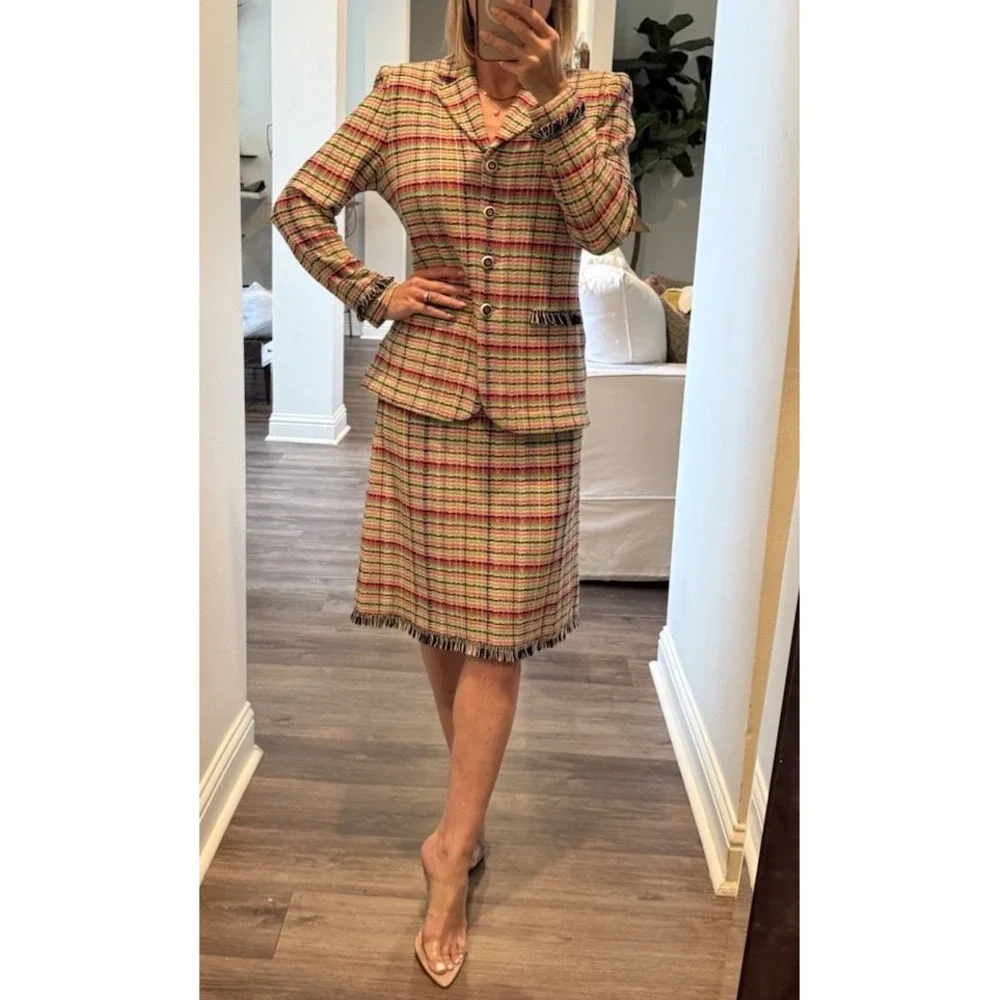Vintage St. John Collection Knit Fringe Multicolor Plaid Jacket Skirt Suit Set - Picture 3 of 16